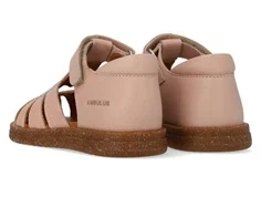 Angulus sandal rosebud med hjerte